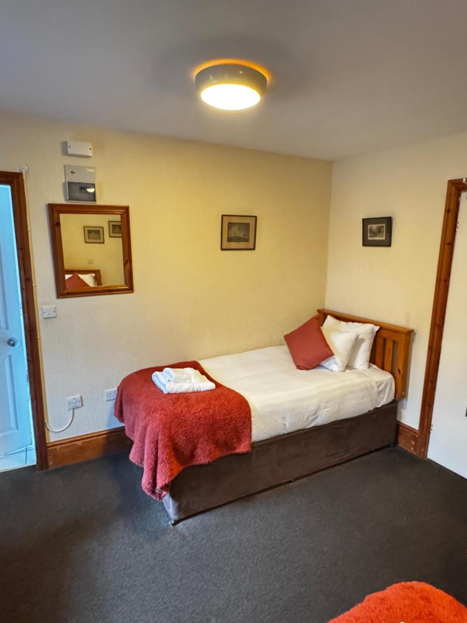 The Wasdale Head Inn & Apartments Сискейл Экстерьер фото